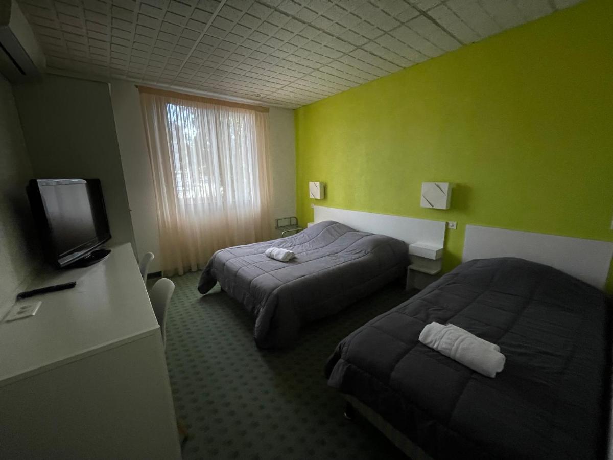 Hotel Les Chenes Sisteron Ngoại thất bức ảnh